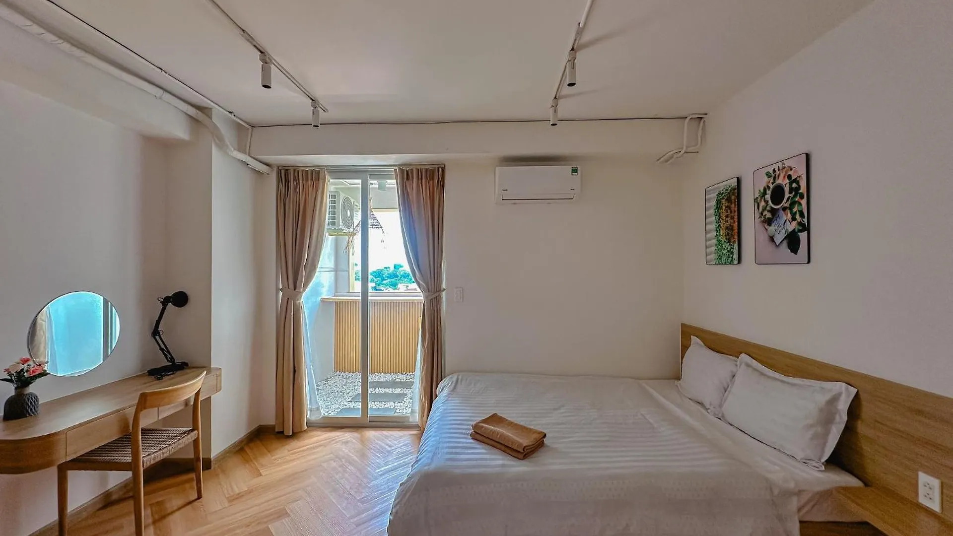The Distric 1 Apartment - Bui Vien Street & Ben Thanh Martket Ho Chi Minh City