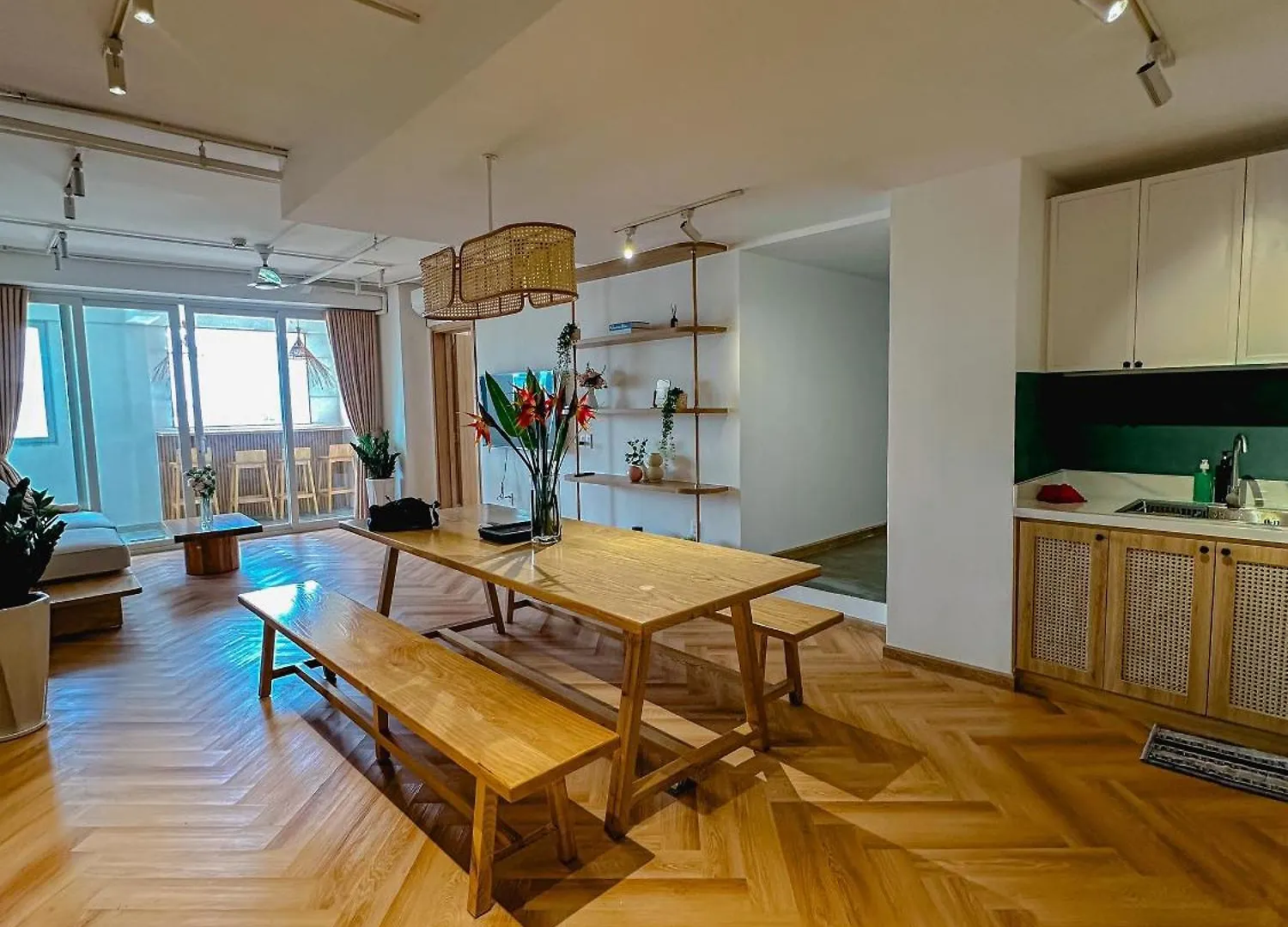 The Distric 1 Apartment - Bui Vien Street & Ben Thanh Martket Ho Chi Minh City